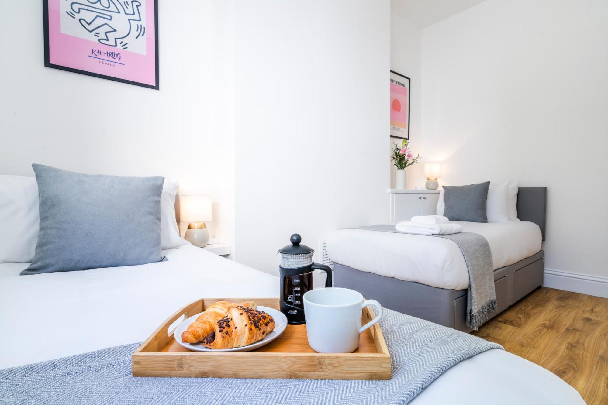 Cozy 2 Bedroom Apartment In Sutton Sutton  Kültér fotó