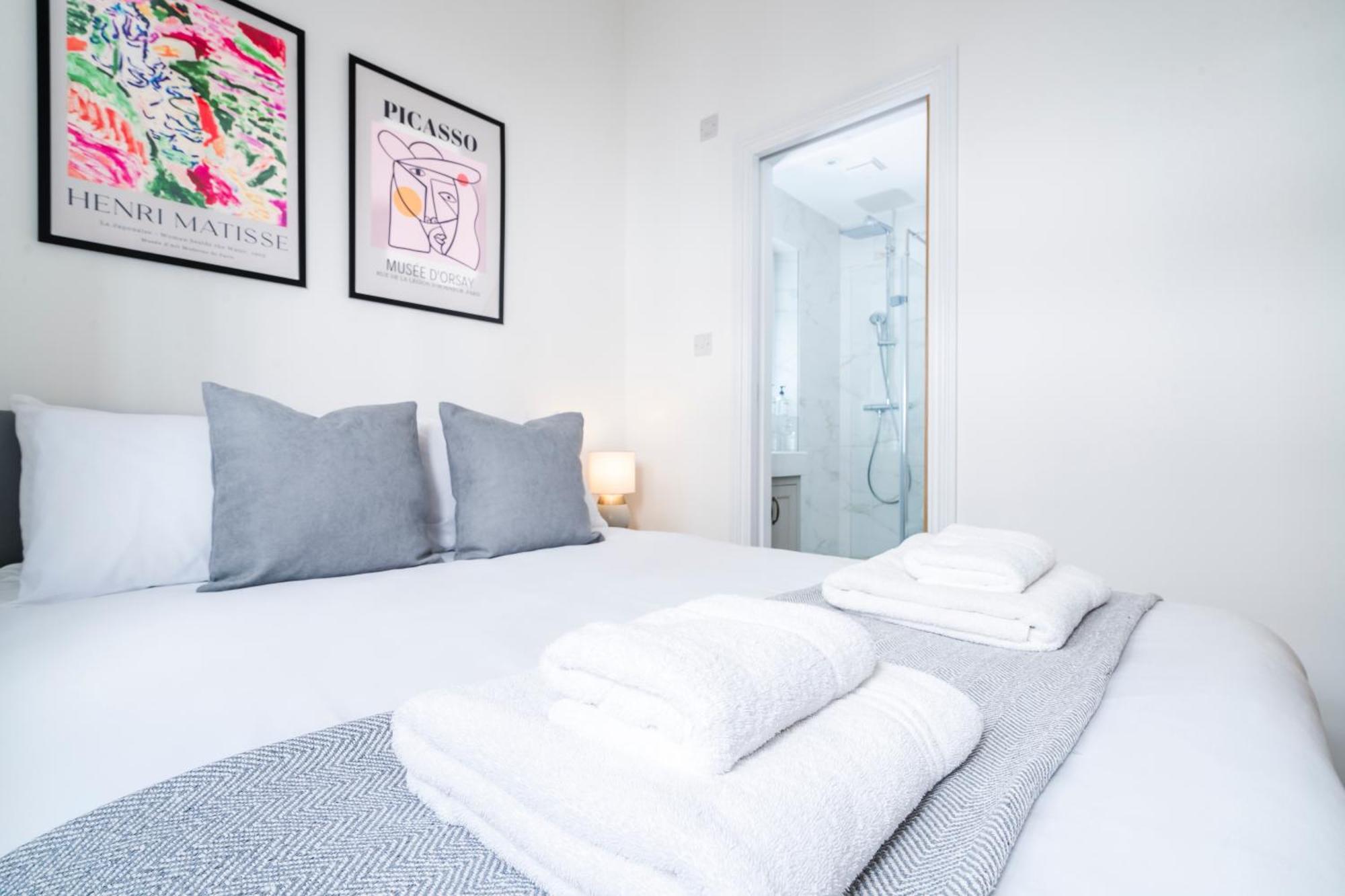 Cozy 2 Bedroom Apartment In Sutton Sutton  Kültér fotó