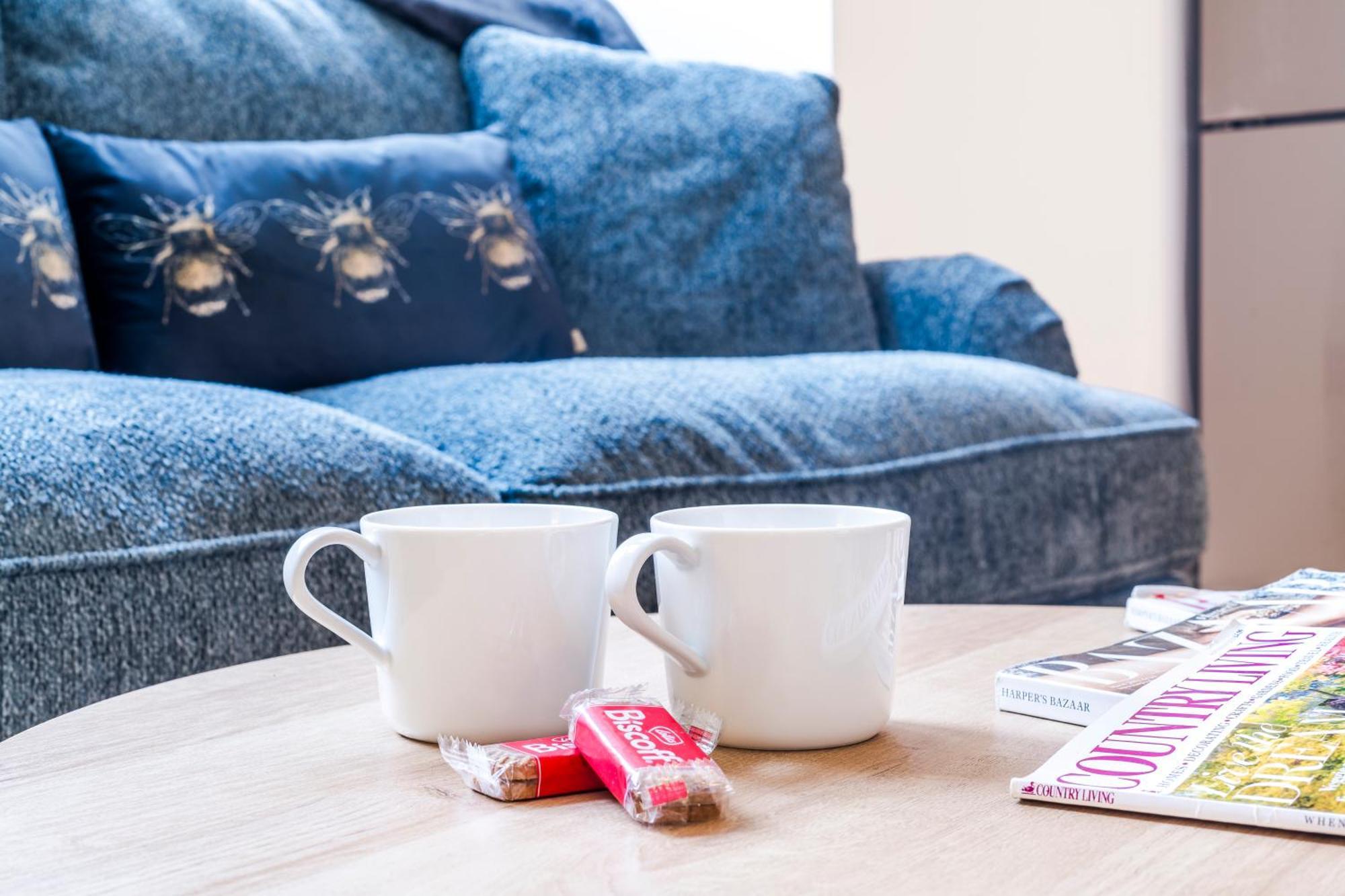 Cozy 2 Bedroom Apartment In Sutton Sutton  Kültér fotó